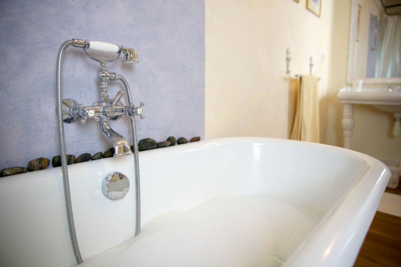 Cost of Bathtub Refinishing in Valrico, FL